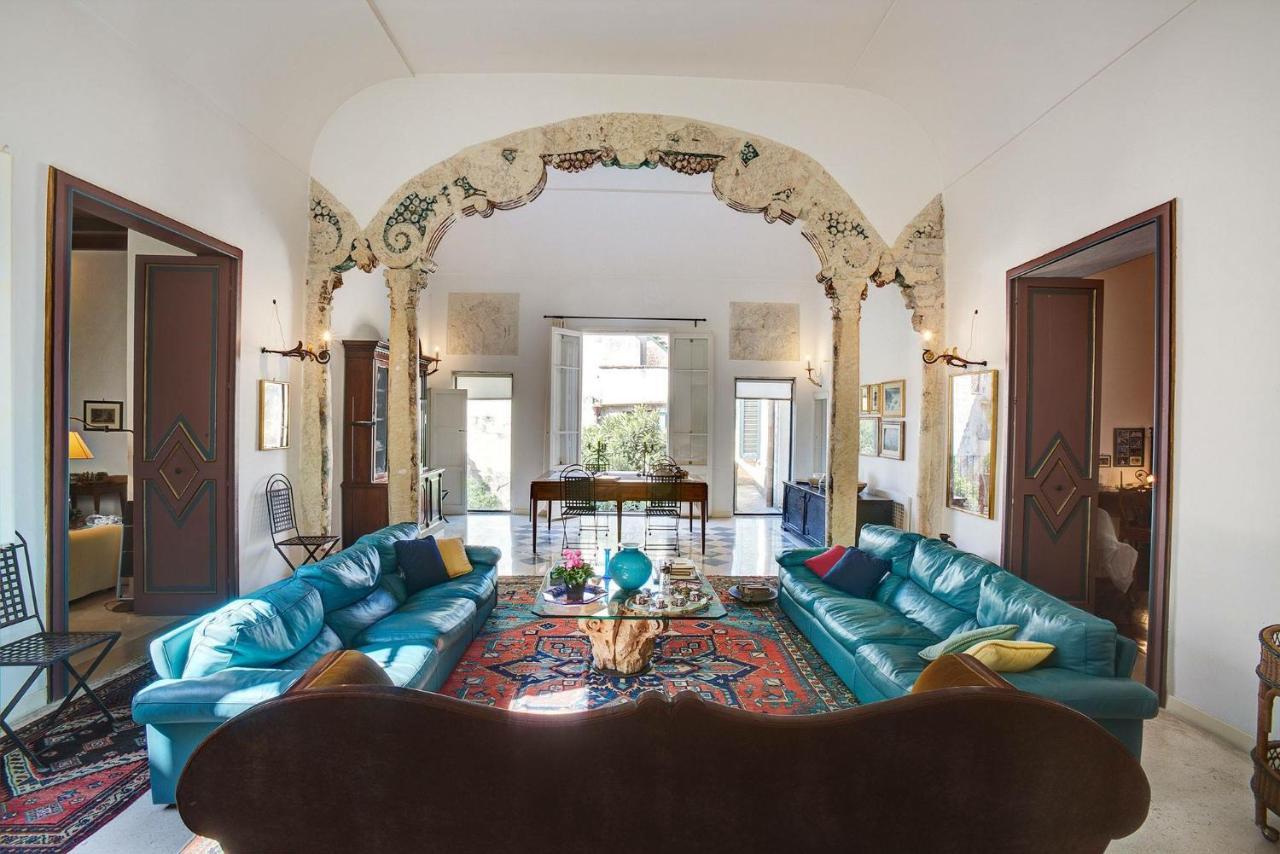 Massa House Bed & Breakfast Lecce Bagian luar foto