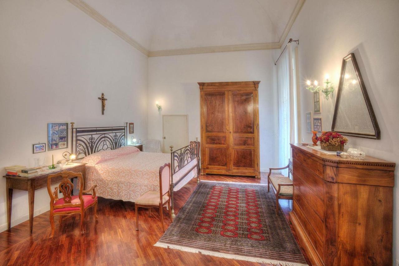 Massa House Bed & Breakfast Lecce Bagian luar foto